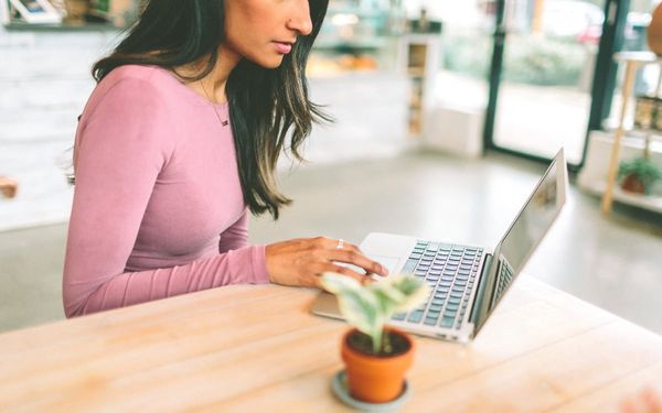 Marketing asset management streamlines your marketing workflow and helps you make the most of all your marketing resources, such as your digital assets.